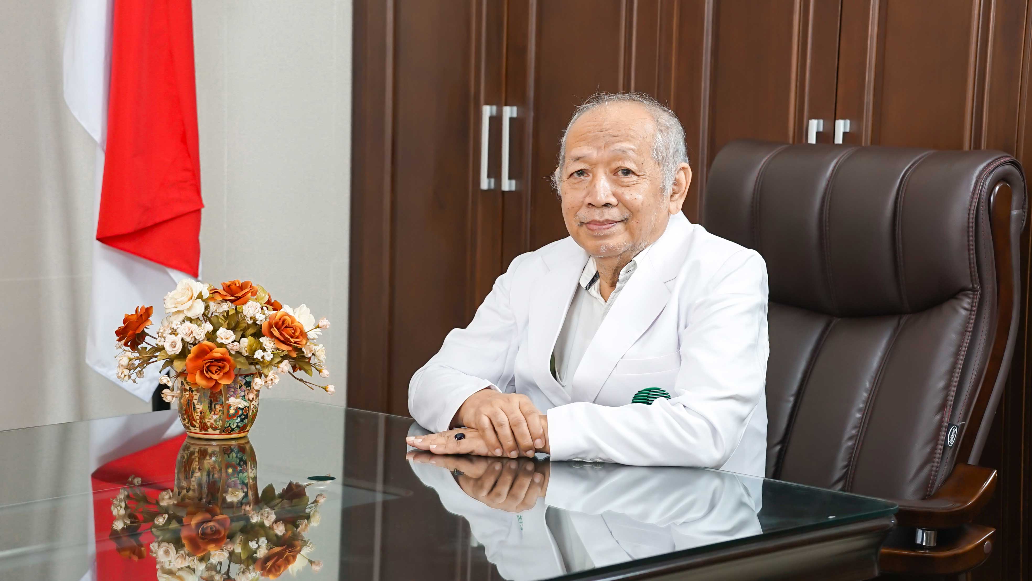 dr. Amj Radix Wikanto, Sp.KK