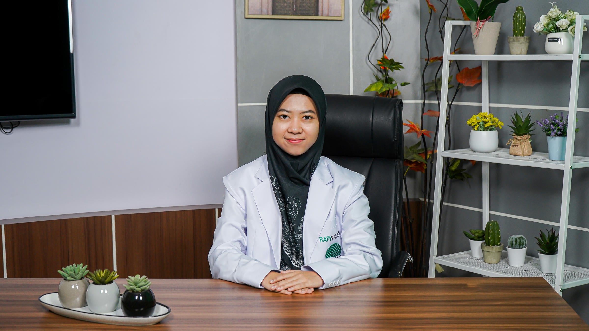  dr. Arnetta Novitalia